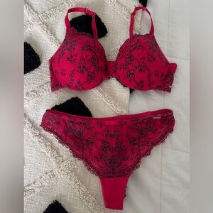 La vie en rose red and black lace magnetic bra and thong set